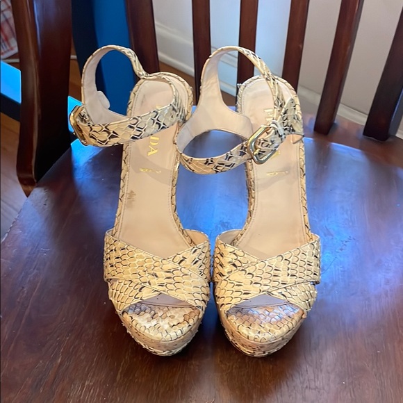 Prada Snakeskin Platform Sandals size 37 💋 - Picture 1 of 15